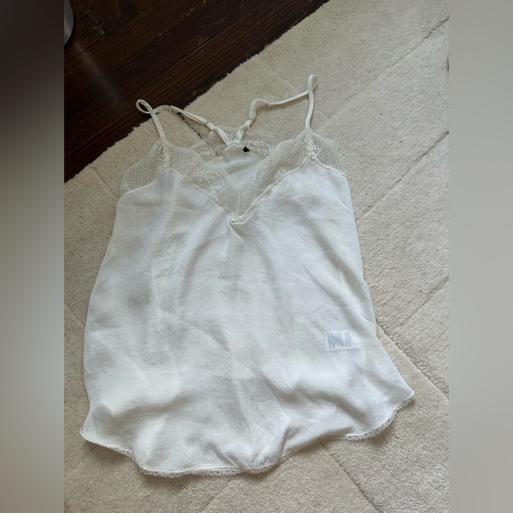 Lulu’s white satin and lace tank top